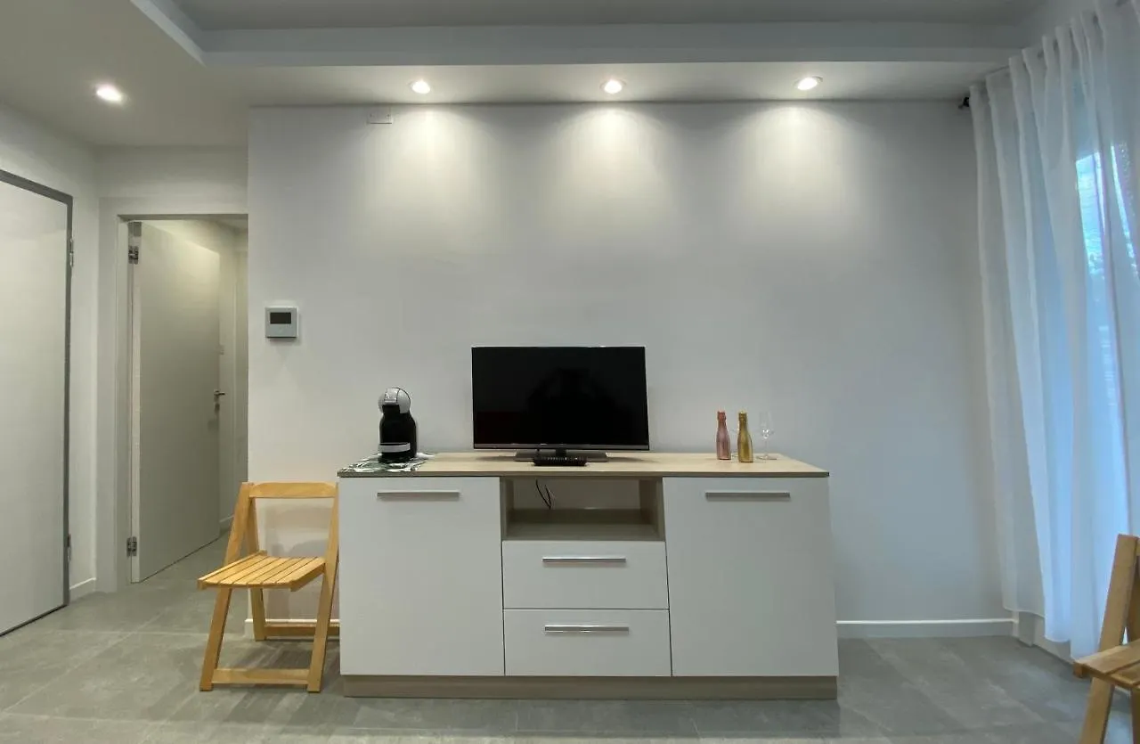 Appartamento La casa di Zoe Quartu SantʼElena 0*,  Italia